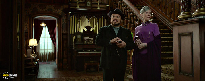 A still #18 from The House with a Clock in Its Walls (2018)