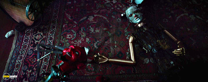 A still #12 from The House with a Clock in Its Walls (2018)