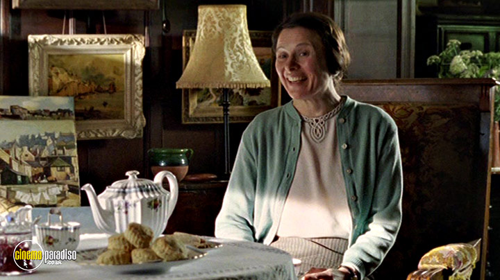 A still #25 from Agatha Christie's Poirot: Collection 6 (2006)