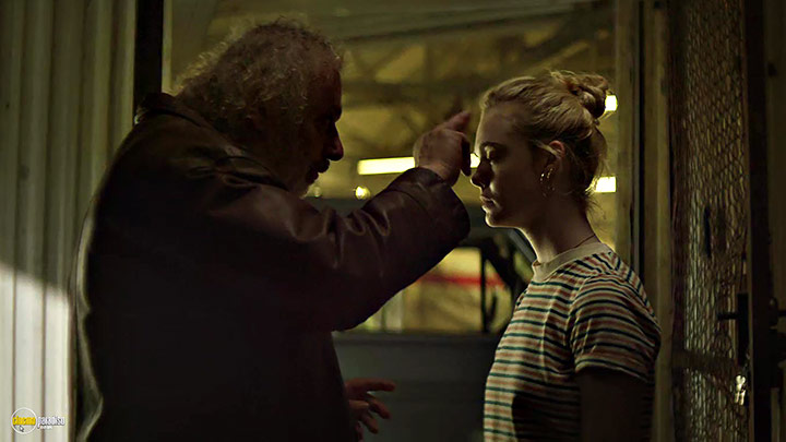 A still #19 from Teen Spirit (2018)