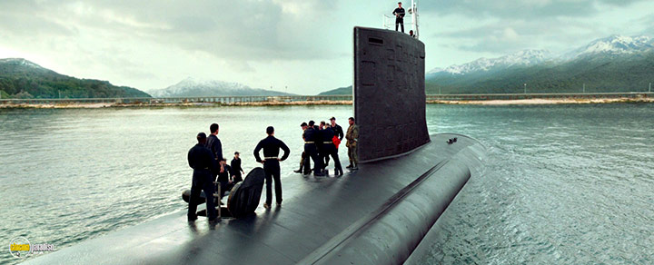 A still #17 from Hunter Killer (2018)