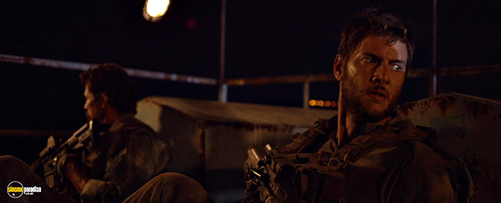 A still #15 from Hunter Killer (2018)