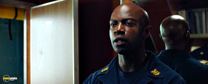 A still #2 from Hunter Killer (2018)