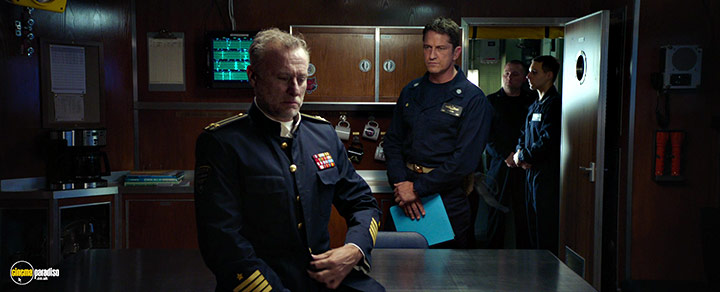 A still #12 from Hunter Killer (2018)