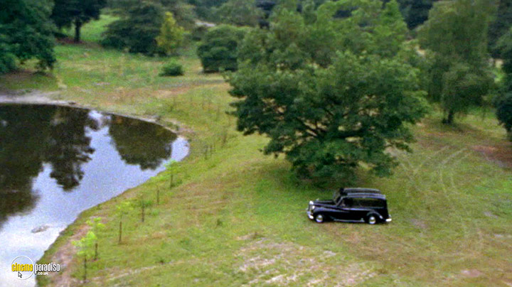 A still #25 from John Lennon and Yoko Ono: Imagine / Gimme Some Truth (2000)