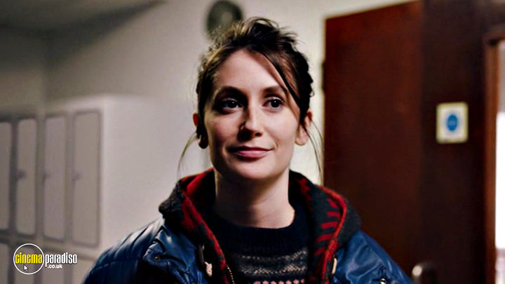 A still #25 from Pure (2019)