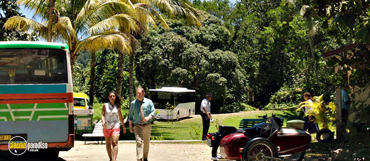 A still #22 from Death in Paradise: Series 8 (2019)