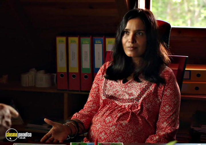 A still #11 from Death in Paradise: Series 8 (2019)