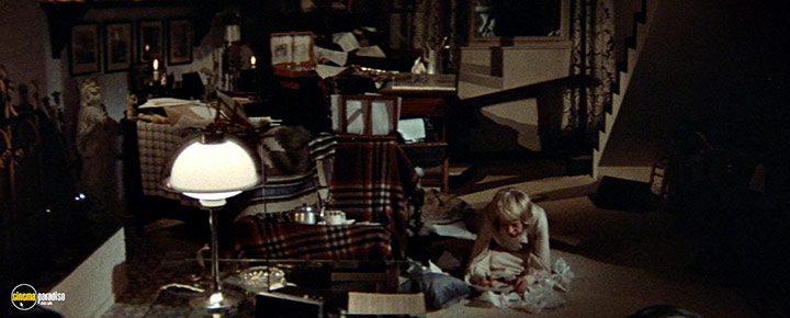 A still #26 from Images (1972)