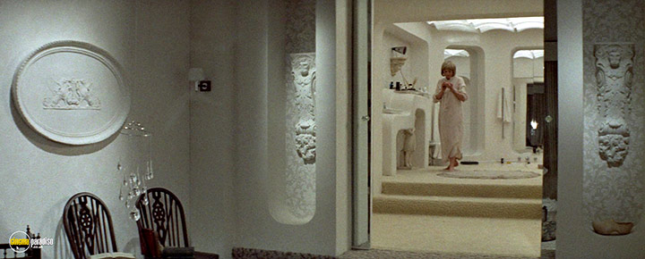 A still #20 from Images (1972)