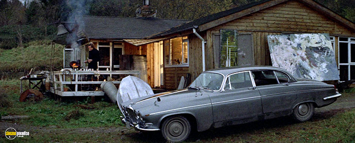 A still #11 from Images (1972)