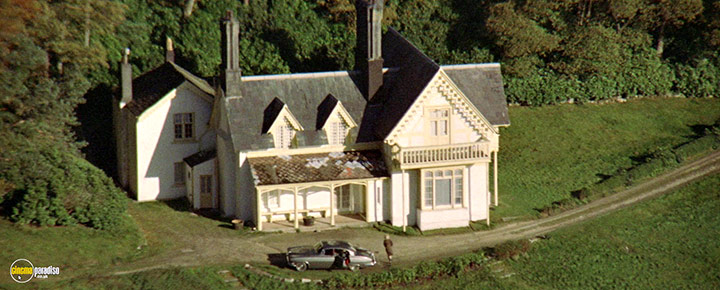 A still #12 from Images (1972)