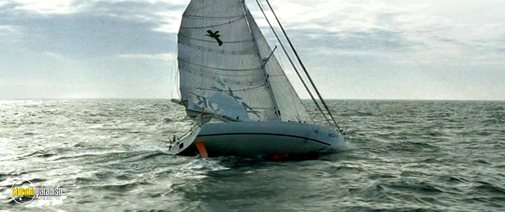A still #25 from And Now Ladies and Gentlemen (2002)