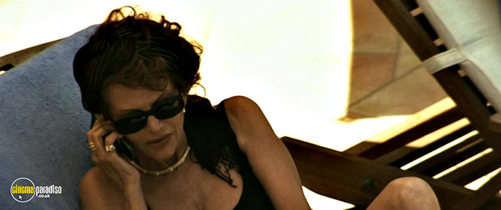 A still #24 from And Now Ladies and Gentlemen (2002)