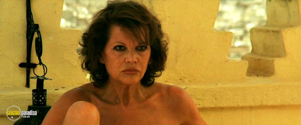 A still from And Now Ladies and Gentlemen (2002) 