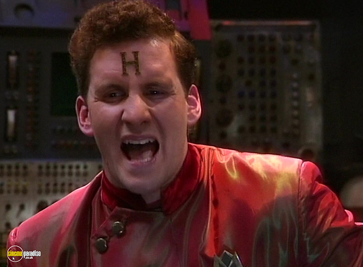 A still #28 from Red Dwarf: Series 5 (1992)