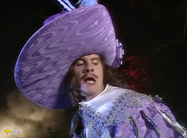 A still #10 from Red Dwarf: Series 5 (1992)