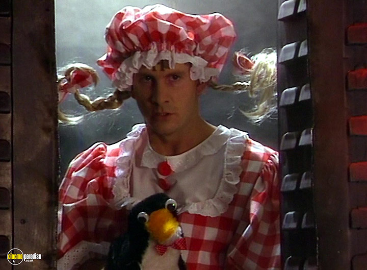 A still #12 from Red Dwarf: Series 5 (1992)