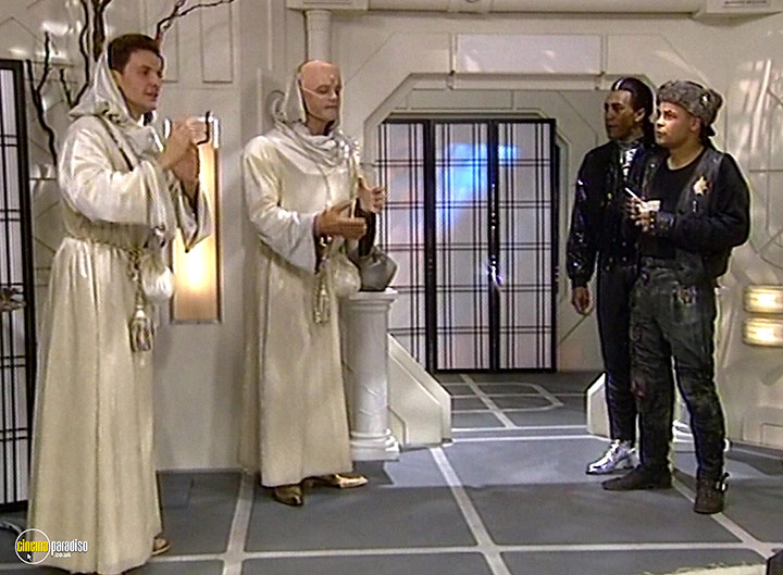 A still #22 from Red Dwarf: Series 5 (1992)