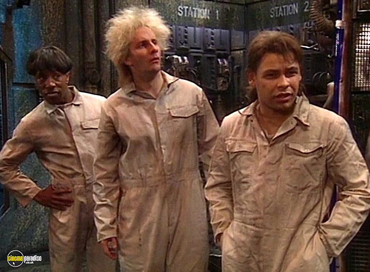 A still #14 from Red Dwarf: Series 5 (1992)