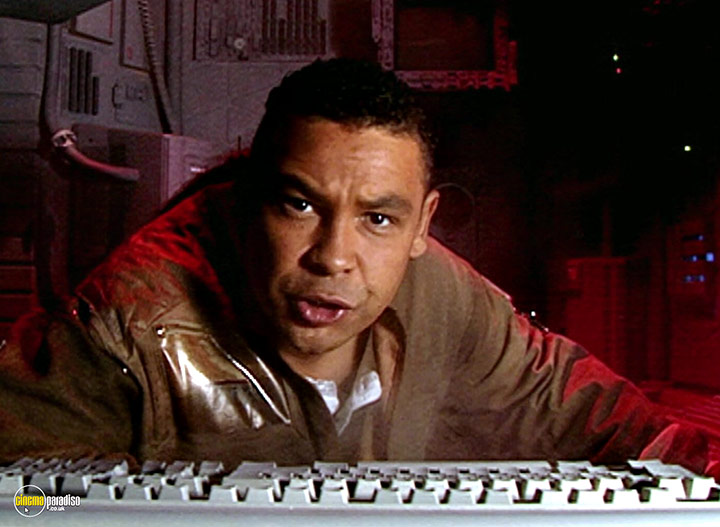 A still #3 from Red Dwarf: Series 7 (1997)