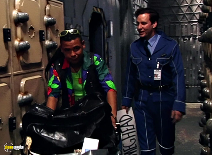 A still #16 from Red Dwarf: Series 7 (1997)