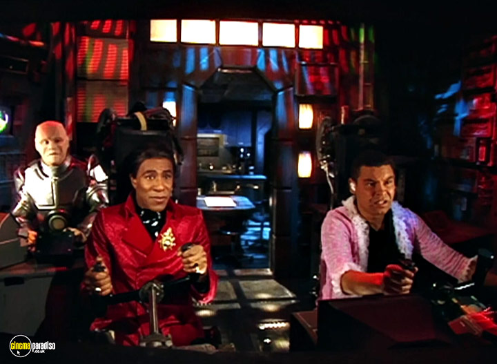A still #13 from Red Dwarf: Series 7 (1997)