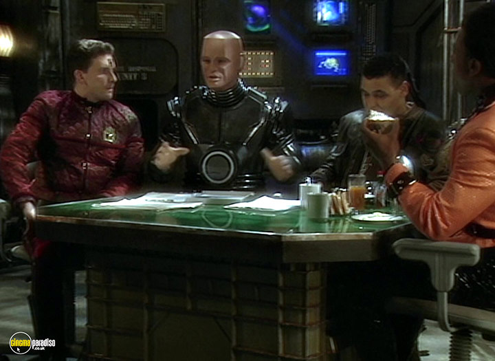 A still #32 from Red Dwarf: Series 6 (1993)