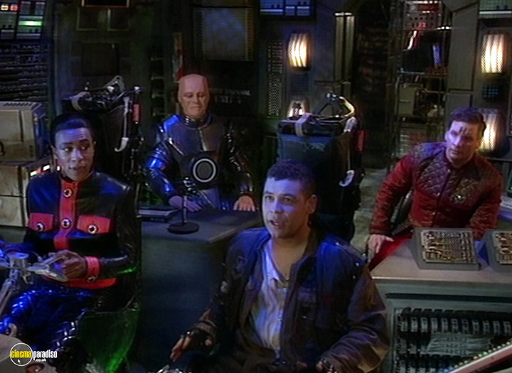 A still #22 from Red Dwarf: Series 6 (1993)