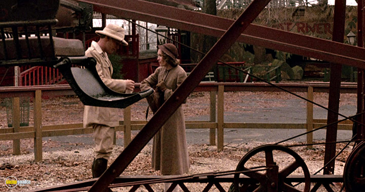 A still #21 from The Purple Rose of Cairo (1985)