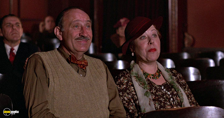 A still #5 from The Purple Rose of Cairo (1985)