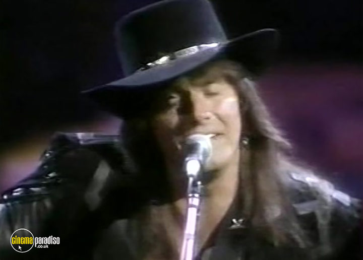 A still #4 from Bon Jovi: Classic Performances (2005)