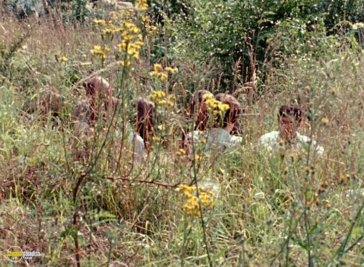 A still #11 from British Sounds / A Film Like Any Other (1970)