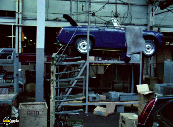 A still #17 from British Sounds / A Film Like Any Other (1970)
