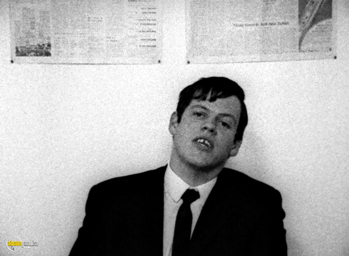 A still #16 from British Sounds / A Film Like Any Other (1970)