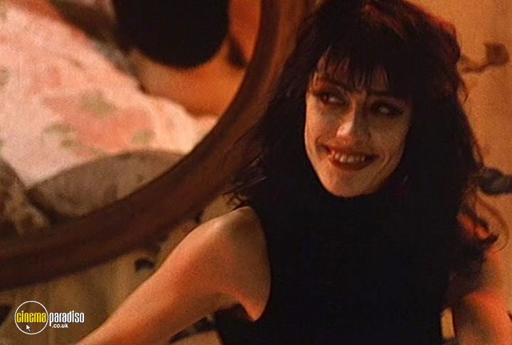 A still #4 from Snackbar Budapest (1988)