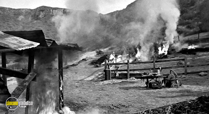 A still #19 from The Tin Star (1957)