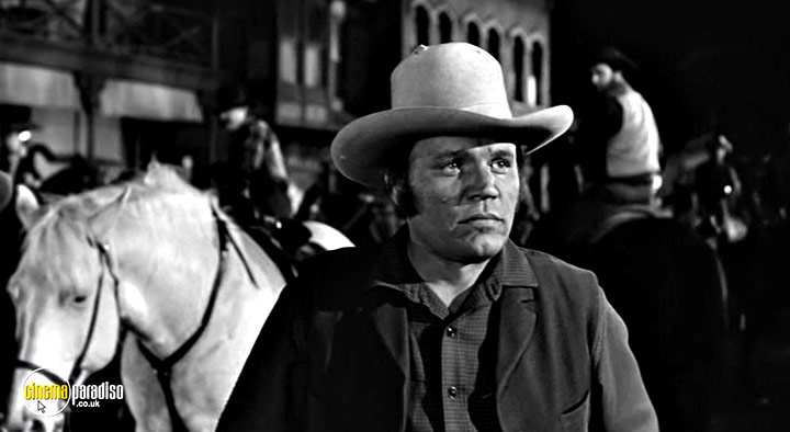 A still #22 from The Tin Star (1957)