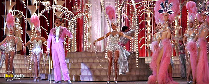 A still #6 from Funny Lady (1975)