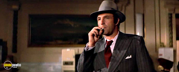 A still #21 from Funny Lady (1975)
