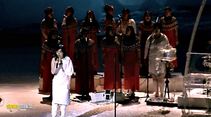A still #1 from Inside Bjork (2003)