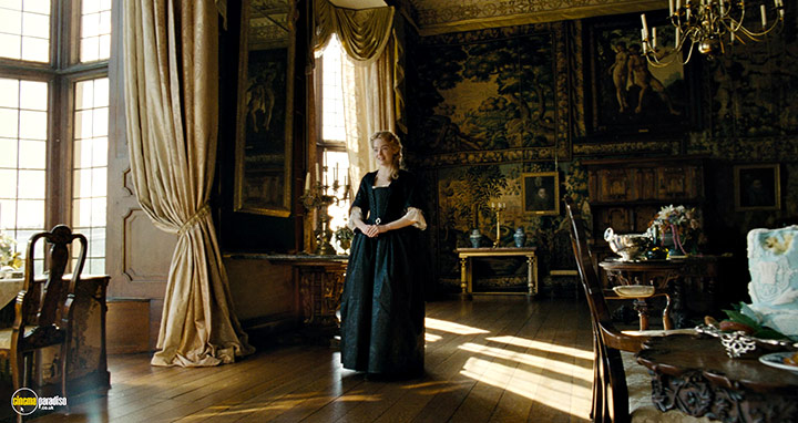 A still #33 from The Favourite (2018)