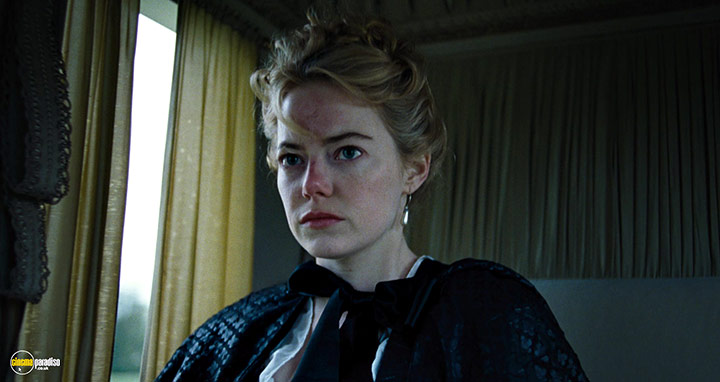 A still #21 from The Favourite (2018)