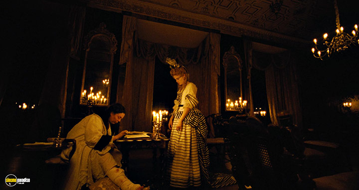 A still #13 from The Favourite (2018)