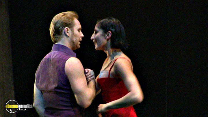 A still #9 from Carmen (2002)