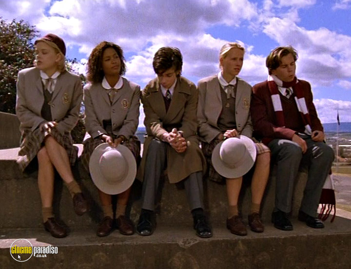 A still from Flirting (1991) 