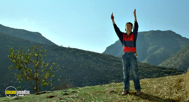A still #25 from Turtles Can Fly (2004)