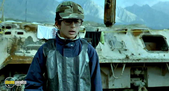 A still #6 from Turtles Can Fly (2004)