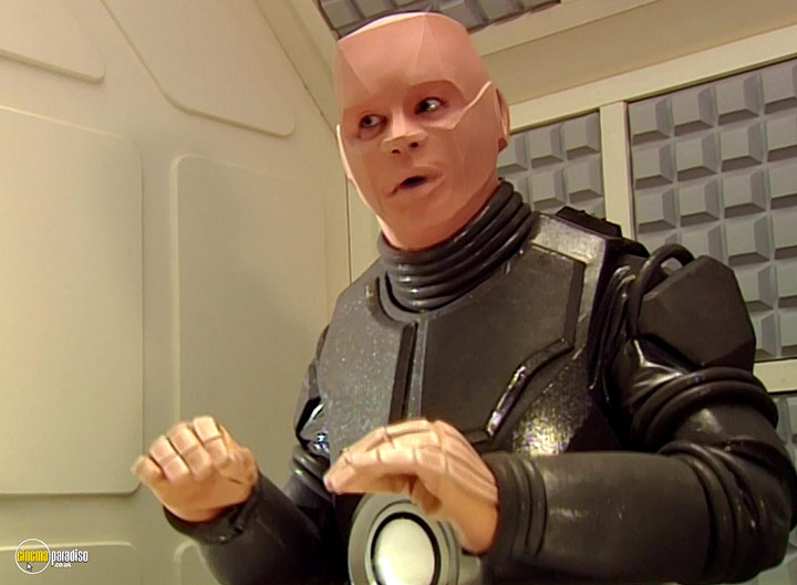 A still #2 from Red Dwarf: Series 8 (1999)