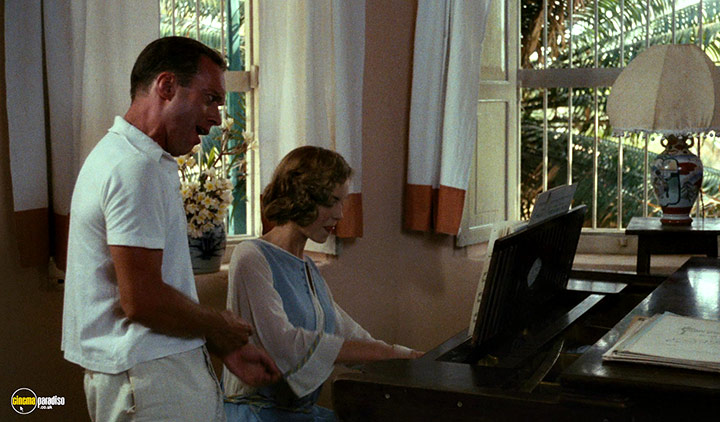 A still #21 from Heat and Dust (1983)